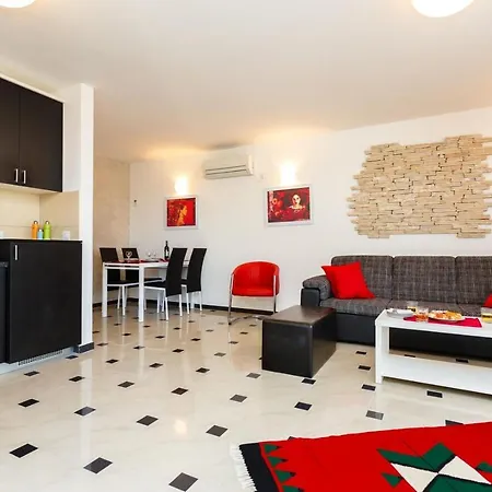 Gostinjska kuća Adria