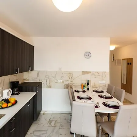 Adria Pensjonat 4*
