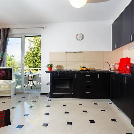 Adria Pensiune Malinska