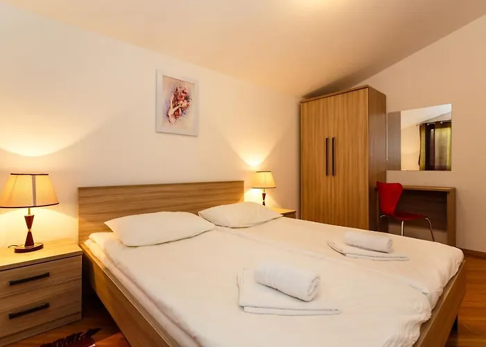 Adria Πανσιόν 4*